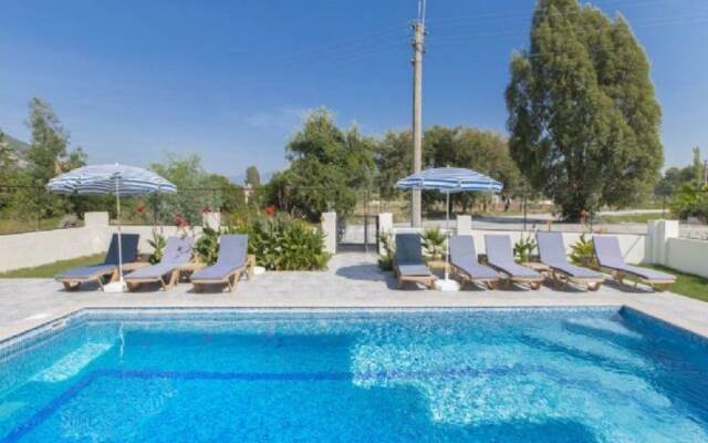 Mutlu Yasam Villa 4
