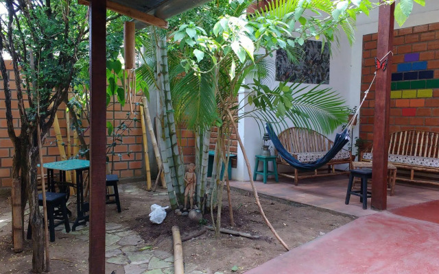 Bambu Backpackers Hostel - Adults Only