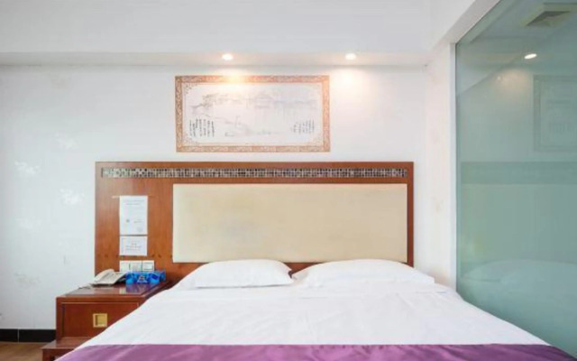Golden Dragon Hotel