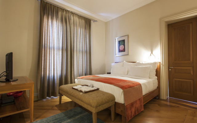Tomtom Suites - Special Class