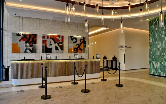 Courtyard Hotel Waterfall City