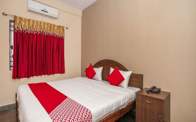 OYO 18626 Diamond Paradise
