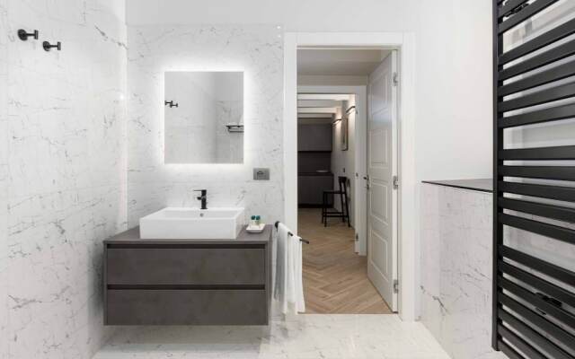 Q71 Timeless Suite