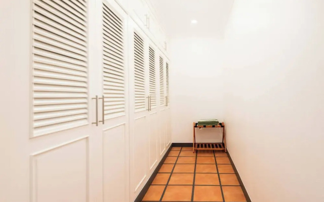 Luxury 4BR Private 425sqm Party Pool Villa