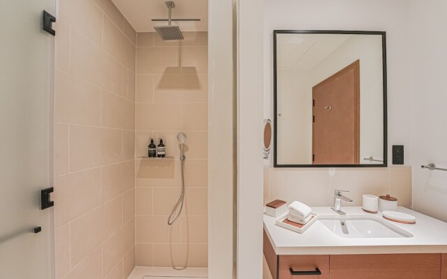 Modern 2BR HighFloor Haven - Vida Marina