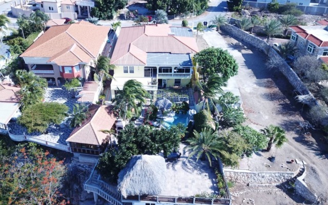 Breathtaking Family Designer Villa w/ Private Pool & Tropical Garden