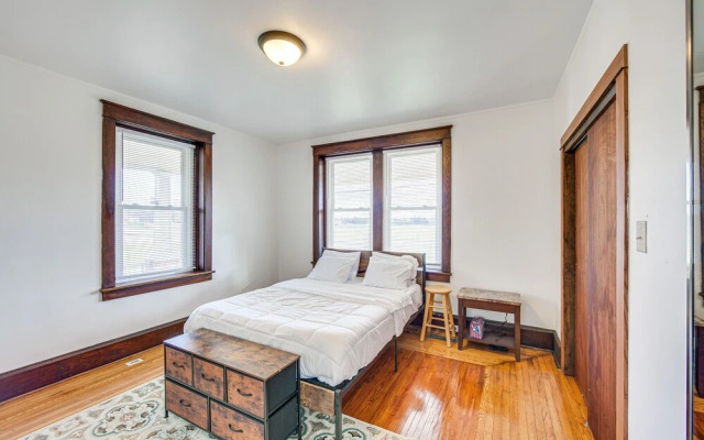 Lovely Lancaster Aptartment in Walkable Location!