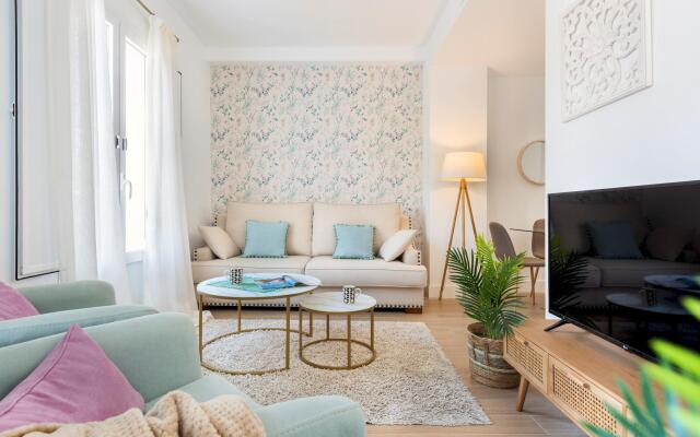 Lovely 3-bedroom apartment near Alameda. Juan Rabadan I