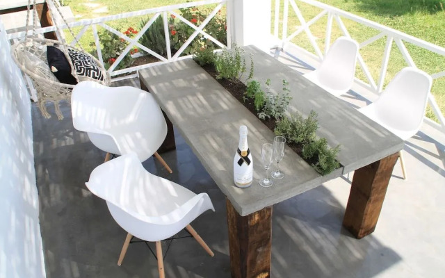 OW Andros - Luxury Suites
