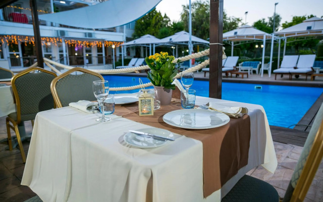 Fitos Inn Guest House