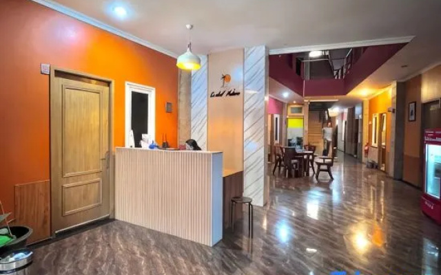 Escotel Mahera