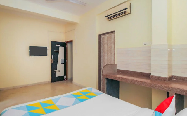 Pednekar's Guest House By OYO Rooms