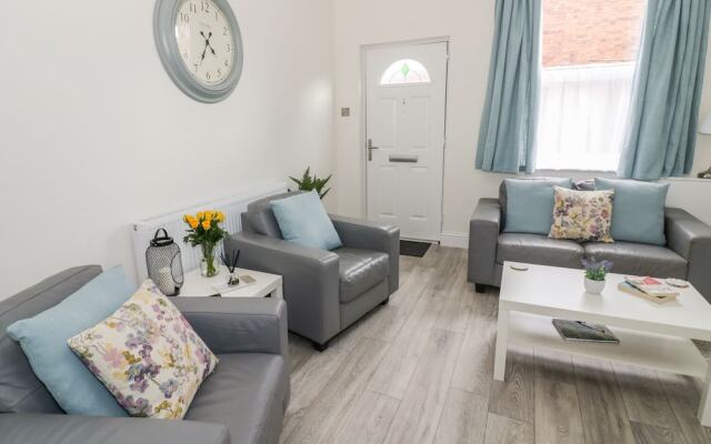 Midsummer Cottage