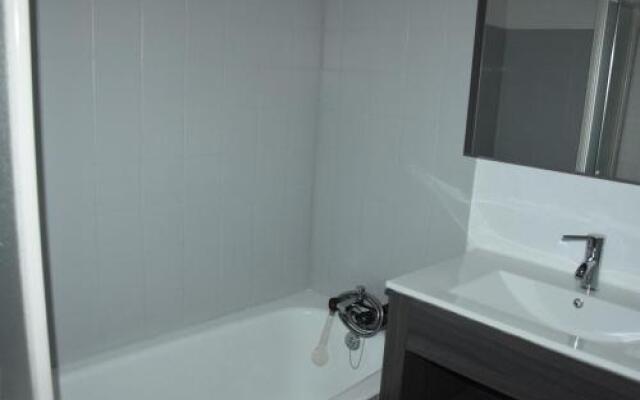 Apartment En Plein Centre Avec Balcon 1