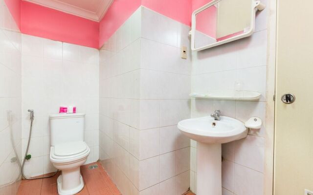 Oyo 558 Hoang Linh Hotel