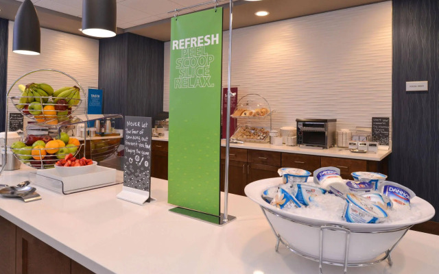 Hampton Inn & Suites Cincinnati-Mason