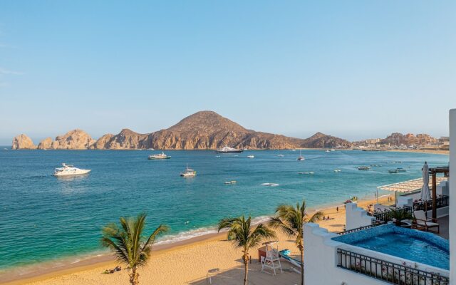 Beachfront Penthouse by Pueblo Bonito