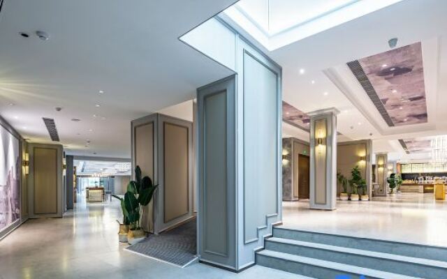Mercure Qingdao Downtown