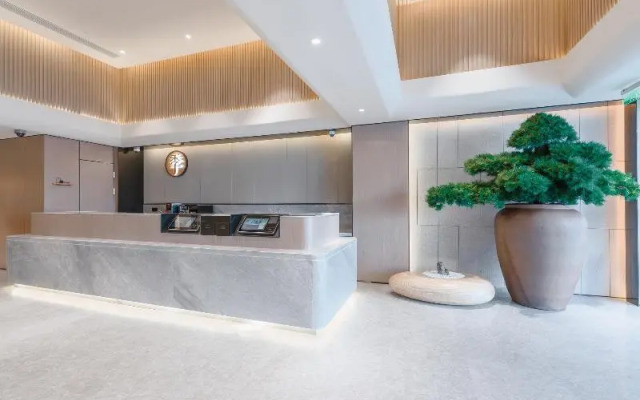 Ji Hotel Shanghai Lujiazui Minsheng Road