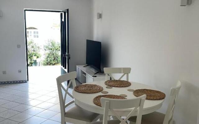 Relaxing 2 Bedroom House close to Vilamoura Marina