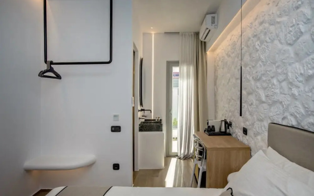 Levantes Luxury Suites I