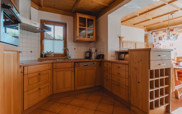 Apartment Lena 37 Königsleiten 18288