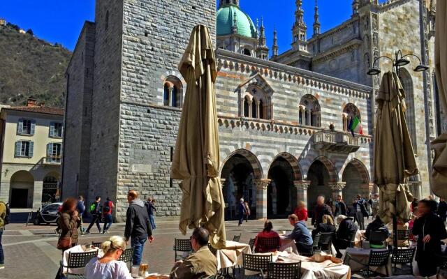 Piazza Duomo Amazing Downtown by Logicasa