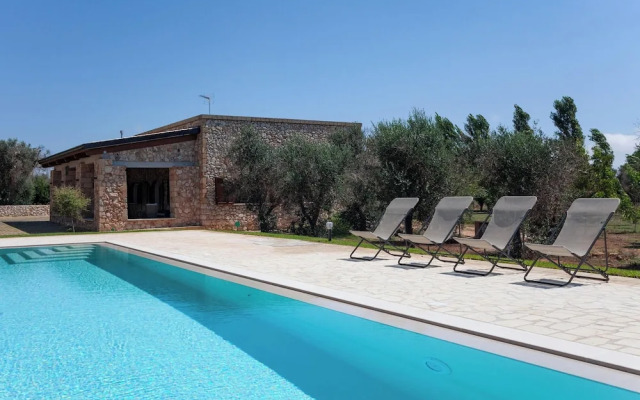 Villa Salentina With Garden And Pool