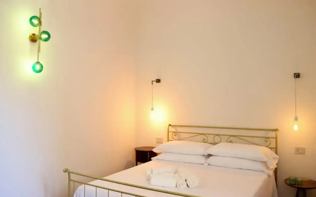 Holiday Lux Boutique Room