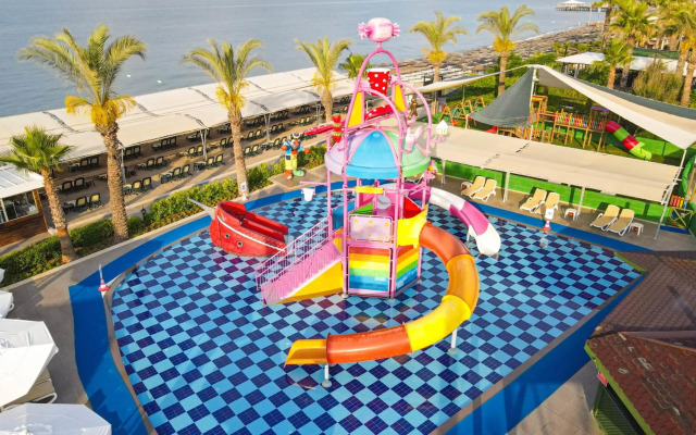 Crystal Family Resort & Spa – All Inclusive