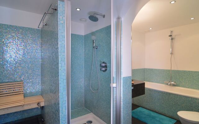 Modern Chalet with Wellness Facilities