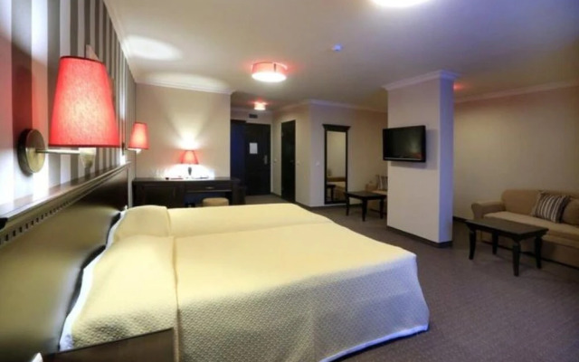SG Royal Park & SPA Complex