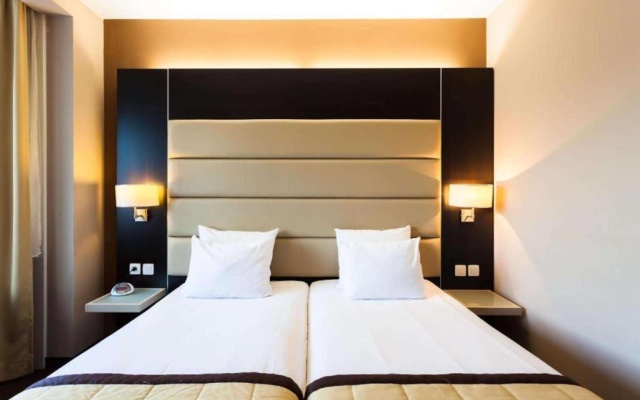 Twin room (twin beds)