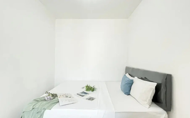 Basic 2Br Apartment At Green Bay Pluit