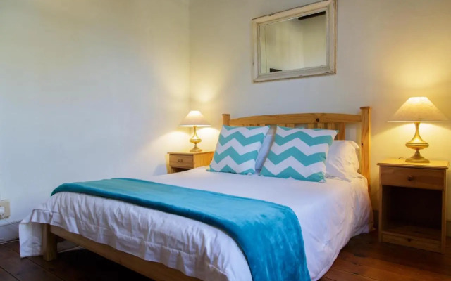Robertson Backpackers