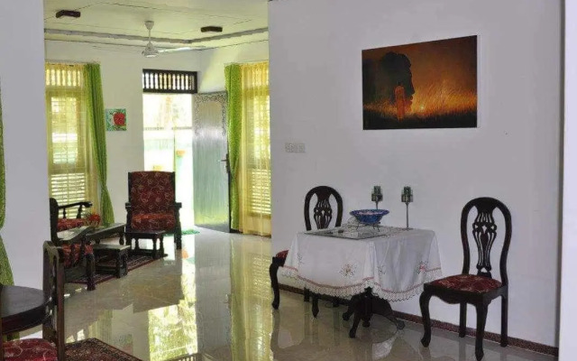 Aura Beach Villa Aluthgama