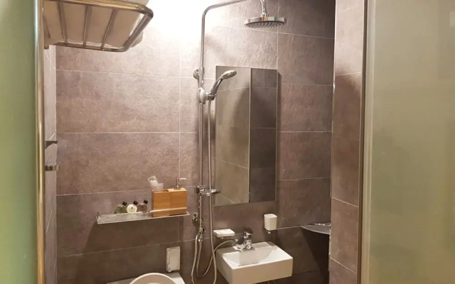 Myeong Artravel Hostel
