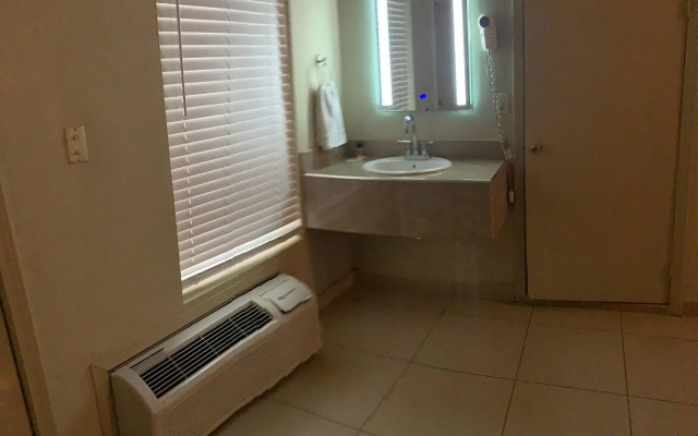 Hotel Plaza Riviera