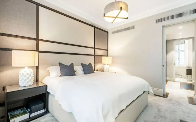 Mayfair Home Private Parking Central AC