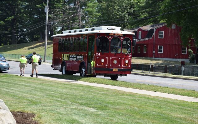 Country Inn & Suites by Radisson, Lake George (Queensbury), NY