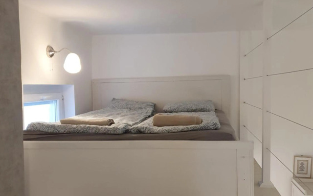 Vintage apartment near boulware