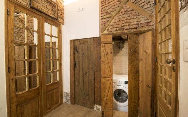 Romantic Medieval Apartment