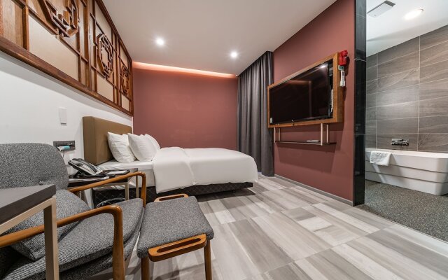 Hotel RU136
