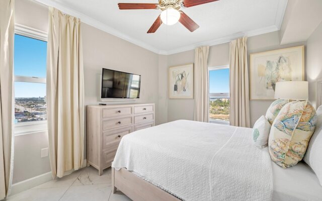 Windemere 908 with Pool Side Cabana