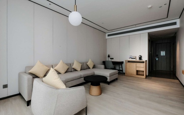 Hilton Garden Inn Jiangmen Xinhui – Guest Rooms – Jiangmen