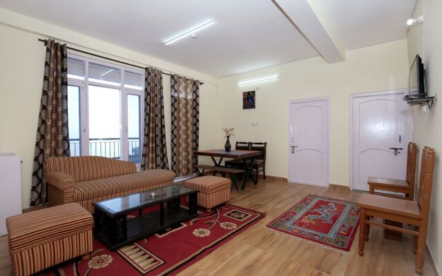 OYO 10165 Home 2BHK Snow View Apartment