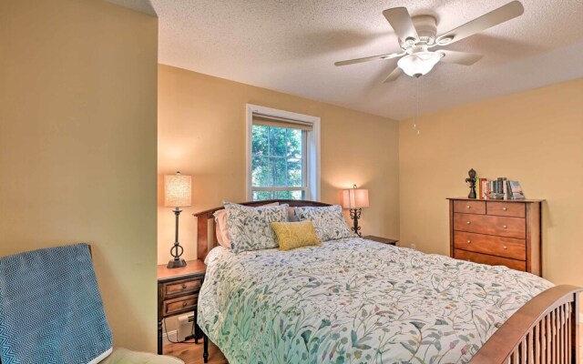 Inviting Lakefront Home: Seasonal Boat Dock!