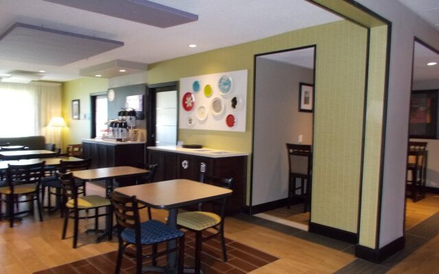 Route 66 lnn & Suites