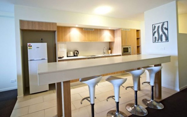Lanai Riverside Apartments