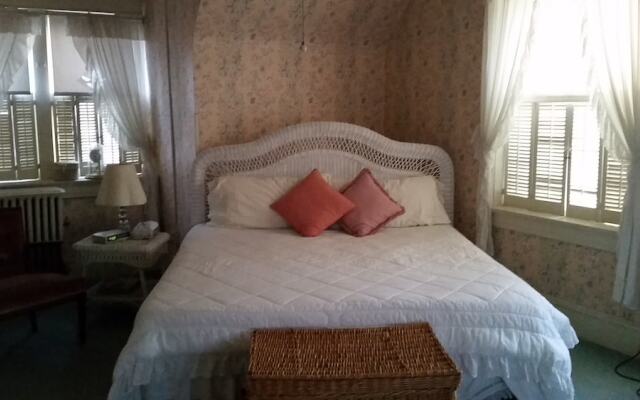 Victorian Inn Bed and Breakfast